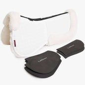 LeMieux Zadelonderlegger ProLambs Pro-Sorb Wit/Wit LeMieux Zadelonderlegger ProLambs Pro-Sorb Wit/Wit