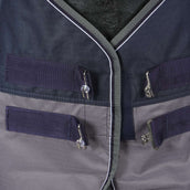 EQUITHÈME Regendeken Tyrex 600D 50g Navy/Grijs Dots EQUITHÈME Regendeken Tyrex 600D 50g Navy/Grijs Dots