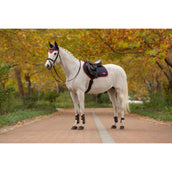 LeMieux Zadeldekje Loire Classic Springen Navy/Cranberry LeMieux Zadeldekje Loire Classic Springen Navy/Cranberry