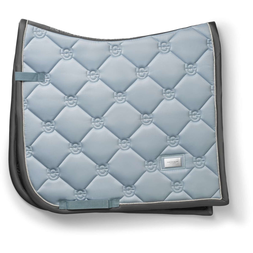 Equestrian Stockholm Zadeldekje Dressuur Ice Blue Equestrian Stockholm Zadeldekje Dressuur Ice Blue