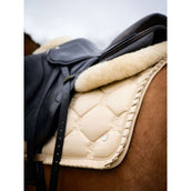 PS of Sweden Zadeldekje Ruffle Springen Sand PS of Sweden Zadeldekje Ruffle Springen Sand