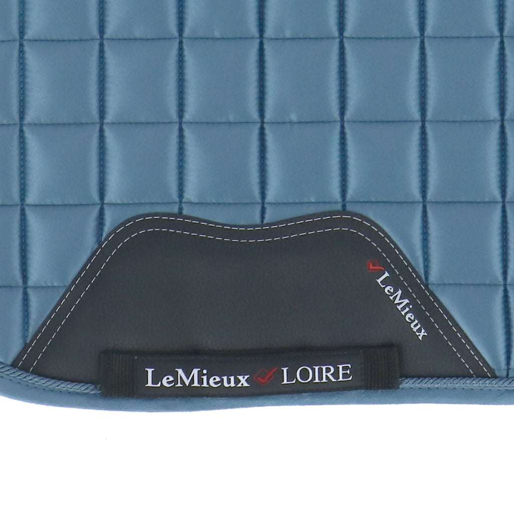 LeMieux Zadeldekje Loire Classic Satin Square Dressuur Ice Blue