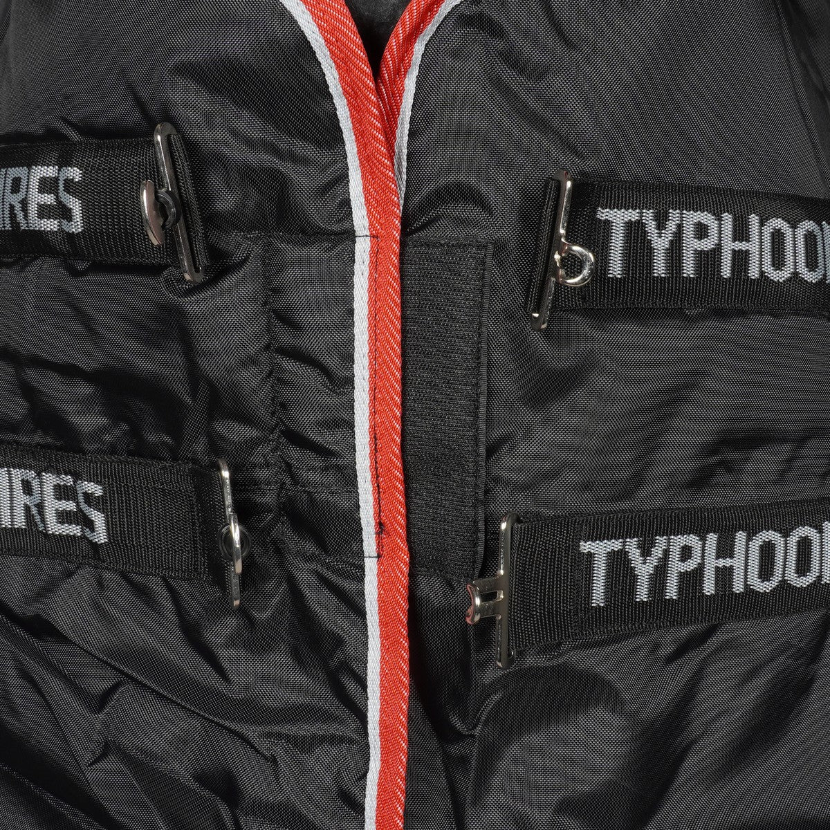 Tempest Winterdeken Turnout Typhoon Combo 200g Zwart