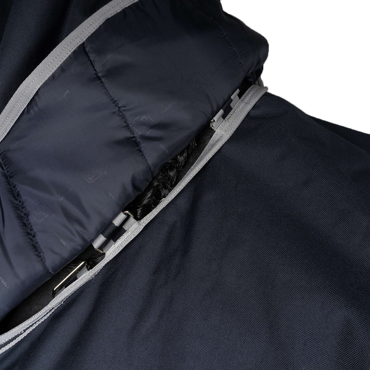 LeMieux Deken Arika Storm-Tek Turnout 350g 2.0 Navy