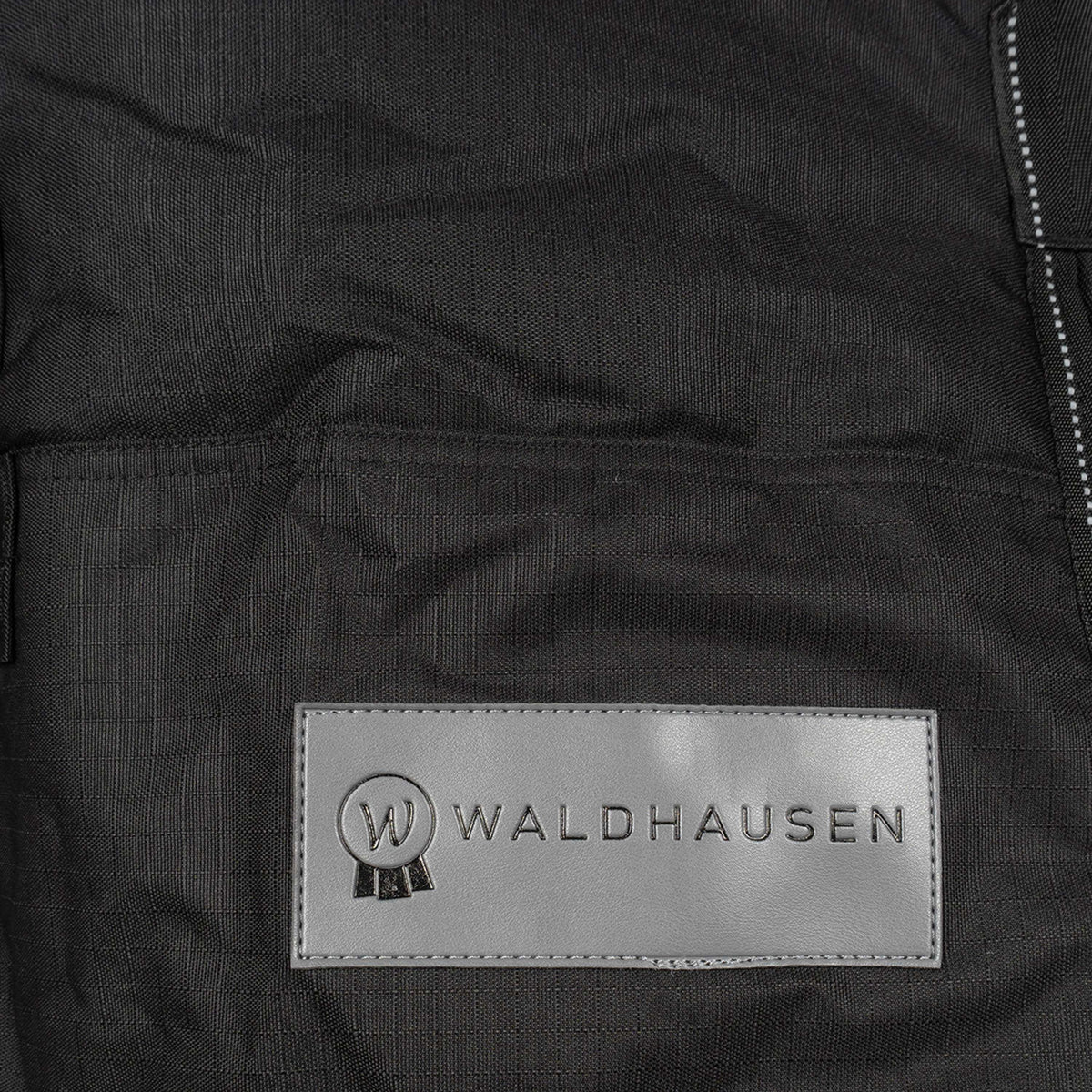 Waldhausen Outdoordeken Nordic High Neck 200g Zwart