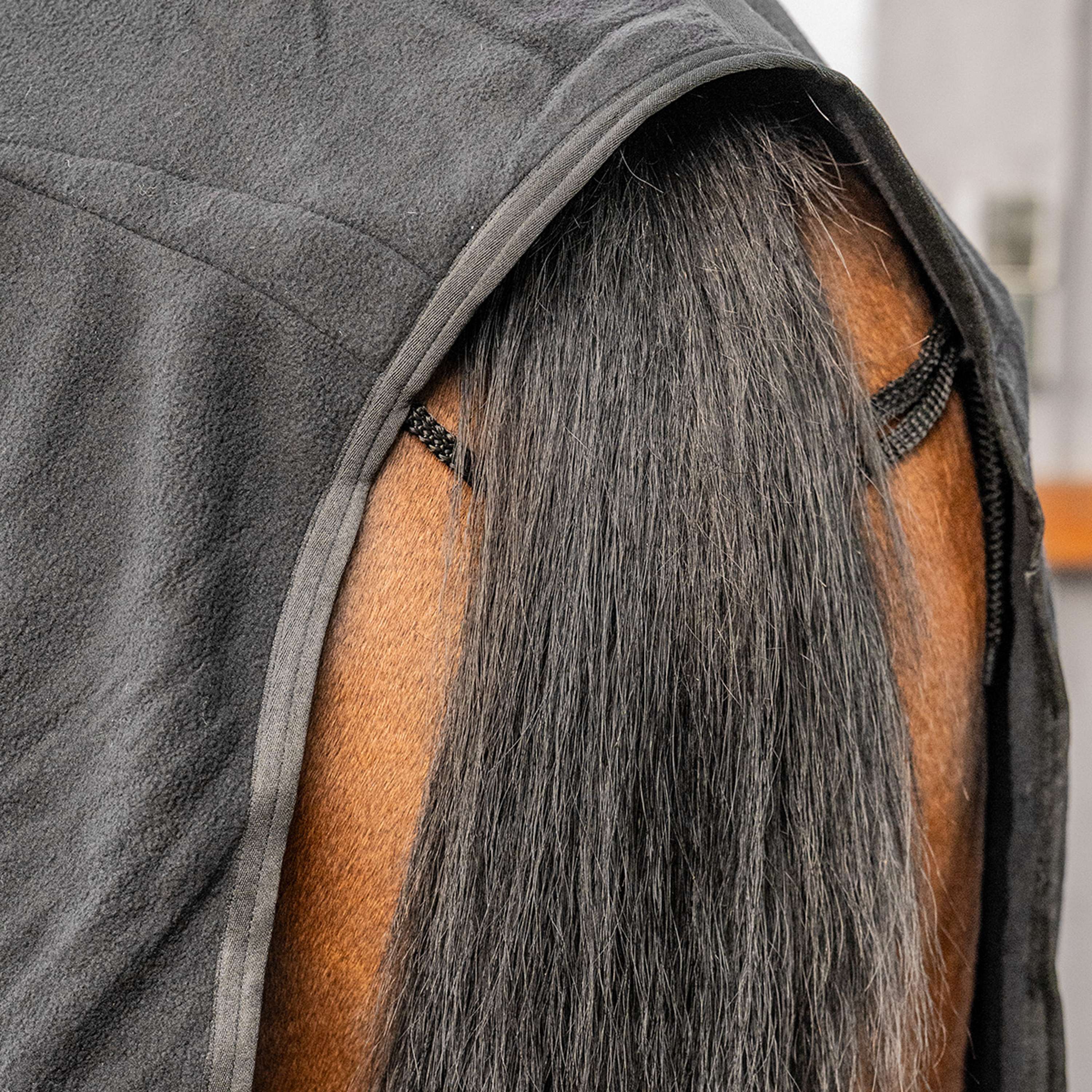 Velder Horsewear Essentials Fleecedeken Comfy met Hals Zwart