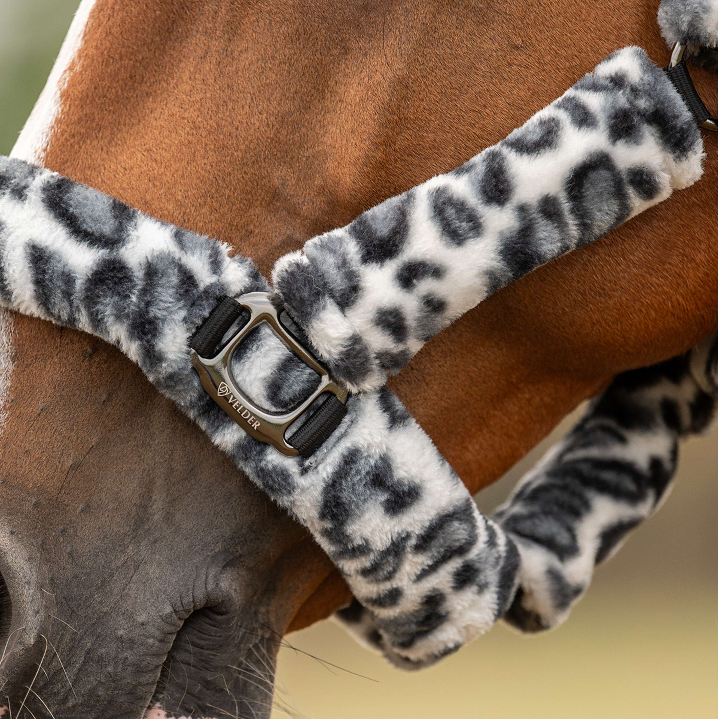 Velder Horsewear Premium Halster Comfort Fur Snow Leopard Grijs
