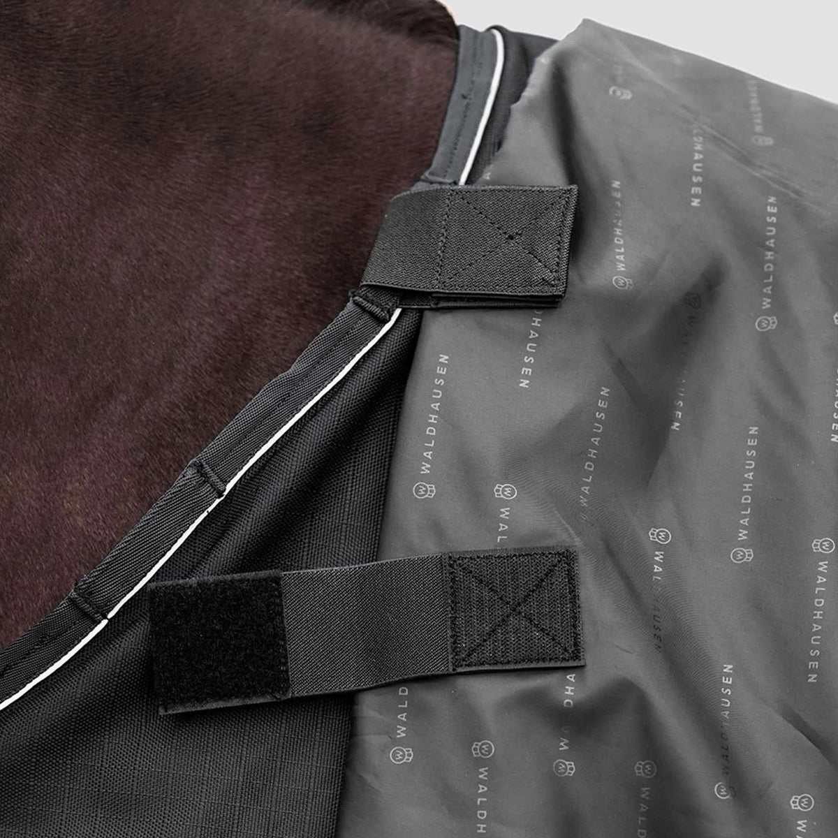 Waldhausen Outdoordeken Scandic Multi-Layer 50/150g Zwart