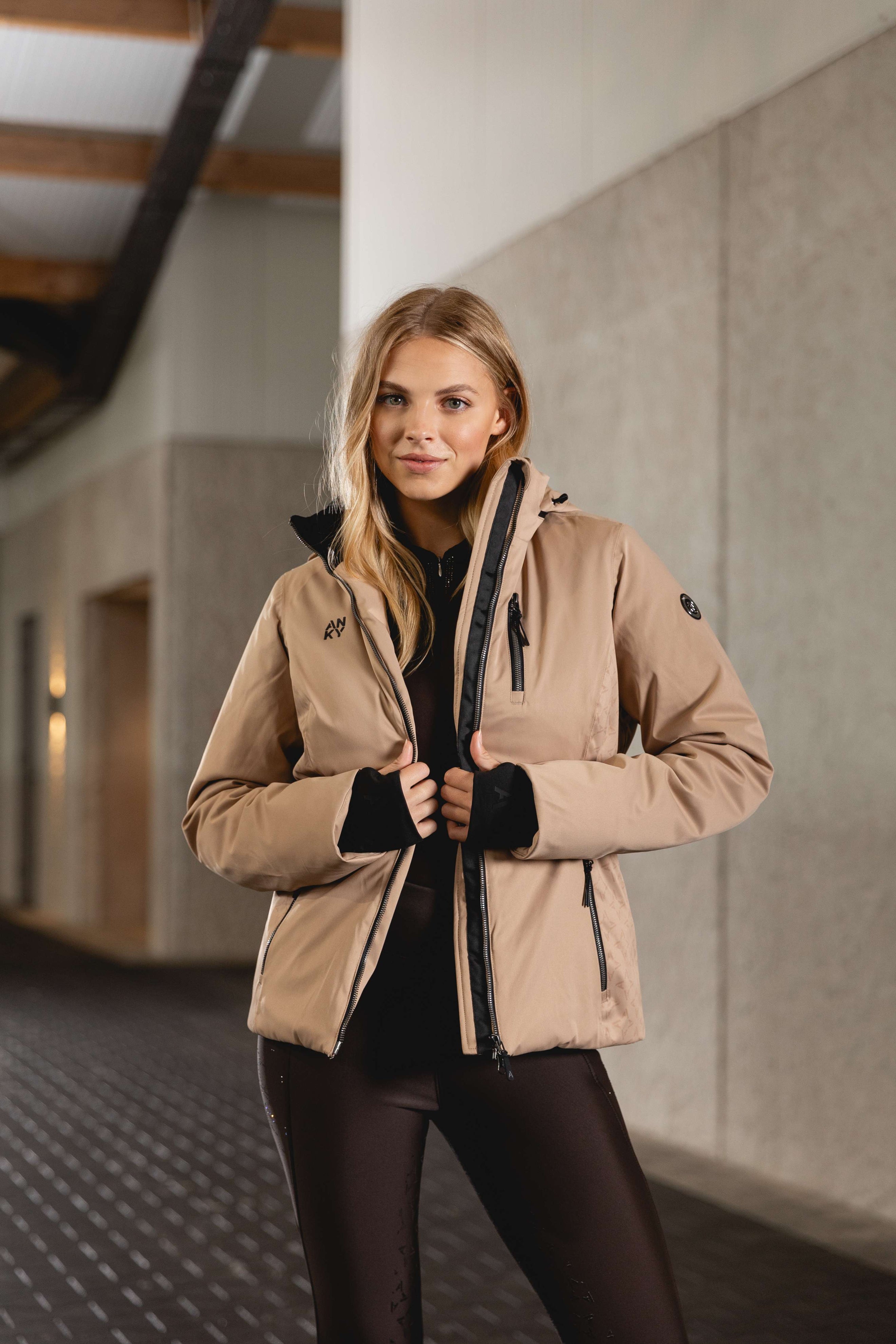 ANKY Winter 25/26 Amphora