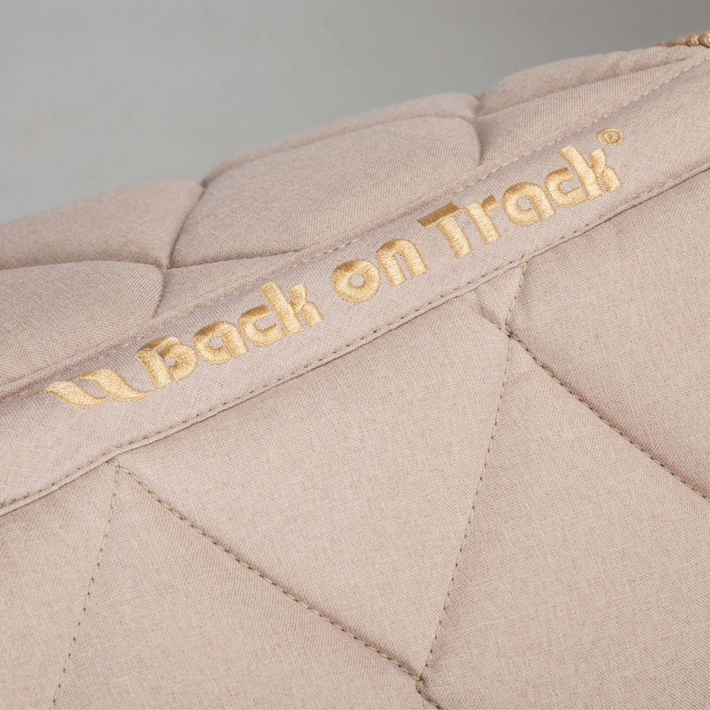 Back on Track Zadeldekje Haze Dressuur Lichtbeige
