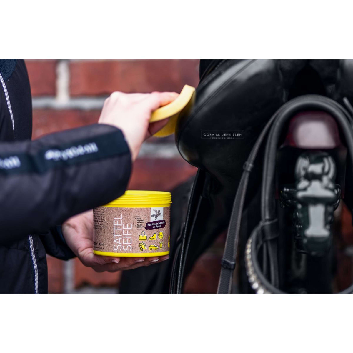 Bense & Eicke Zadelzeep met Spons