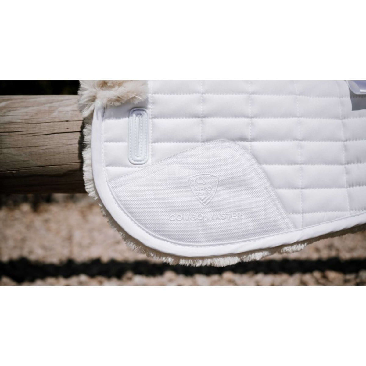 Ekkia Zadelonderlegger PRO Combo Master Wit