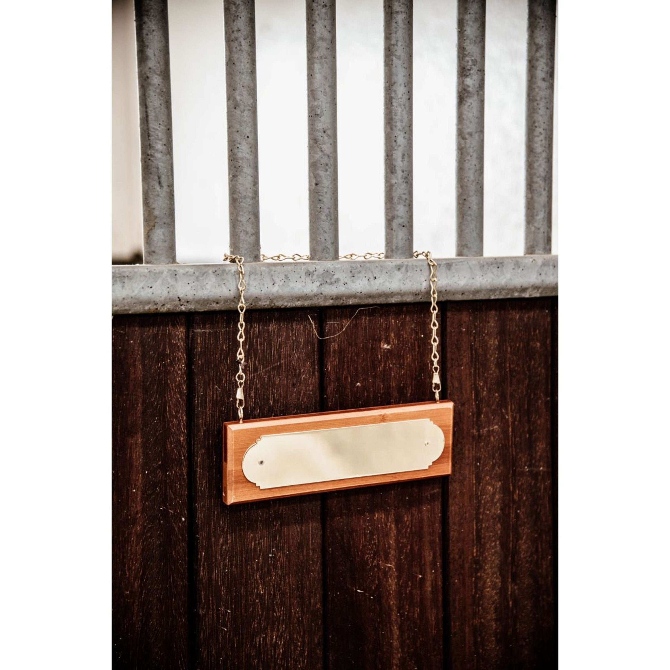 Grooming Deluxe by Kentucky Stalplaat met naam Bruin/Goud Grooming Deluxe by Kentucky Stalplaat met naam Bruin/Goud