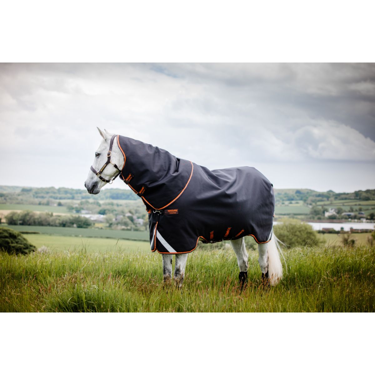 Rambo Supreme Turnout Waterproof 1680D Med Zwart/Oranje