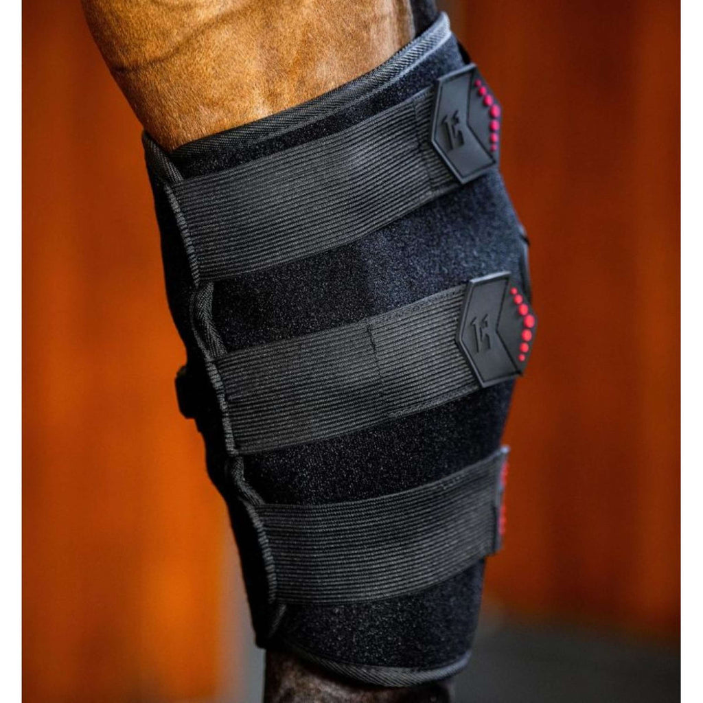 Horseware LED Red Light Therapy Right Hock Boot Zwart