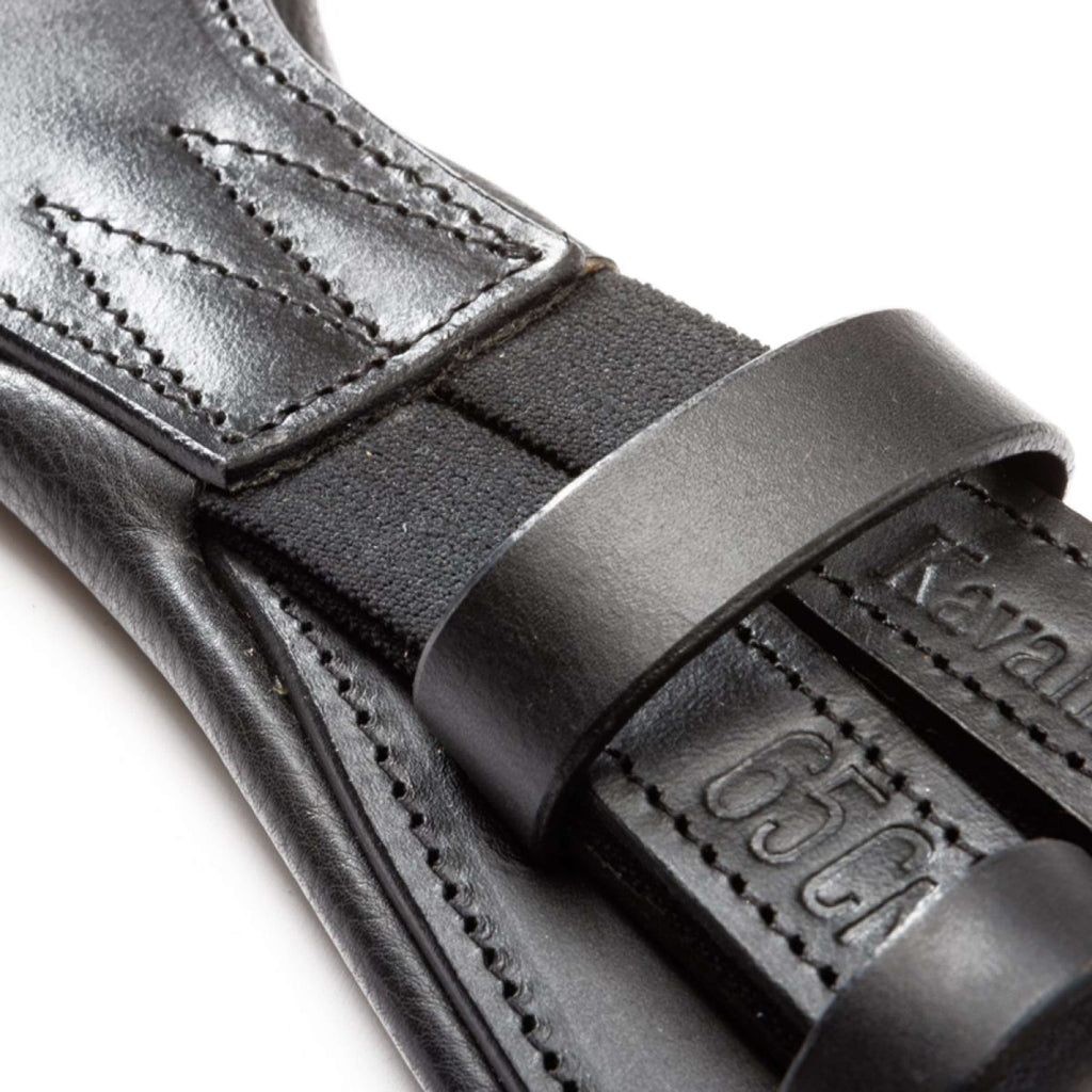 Kavalkade Dressuursingel Casper Oiled Leather met Elastiek Zwart