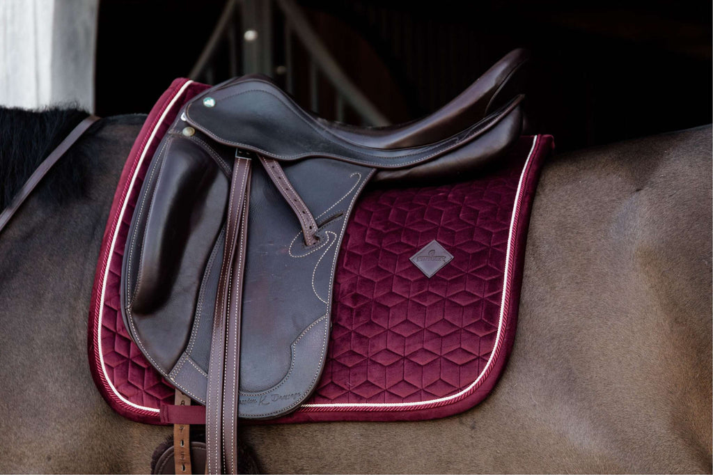 Kentucky Zadeldekje Velvet Dressuur Bordeaux