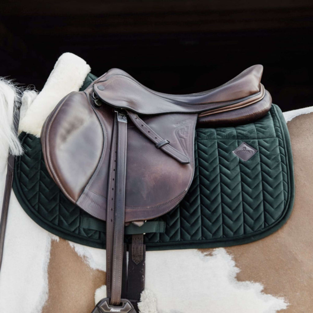 Kentucky Zadeldekje Skin Friendly Velvet Springen Pine Green