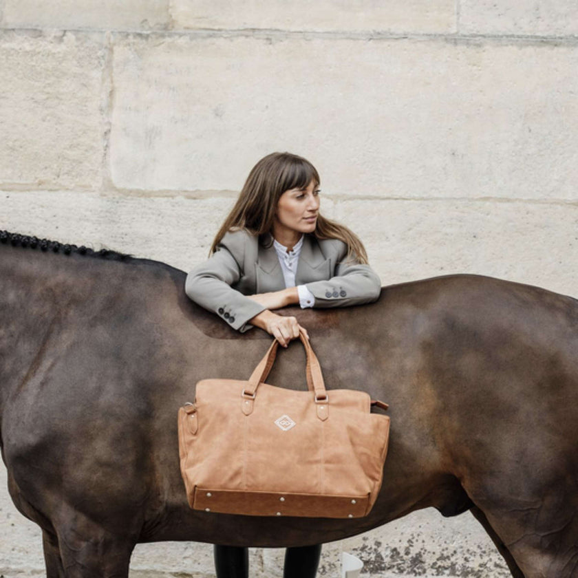 Grooming Deluxe by Kentucky Weekendtas Chestnut Bruin