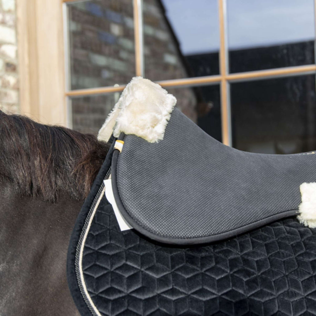 Kentucky Zadelonderlegger Halfpad Anatomic Absorb Sheepskin Black/Natural
