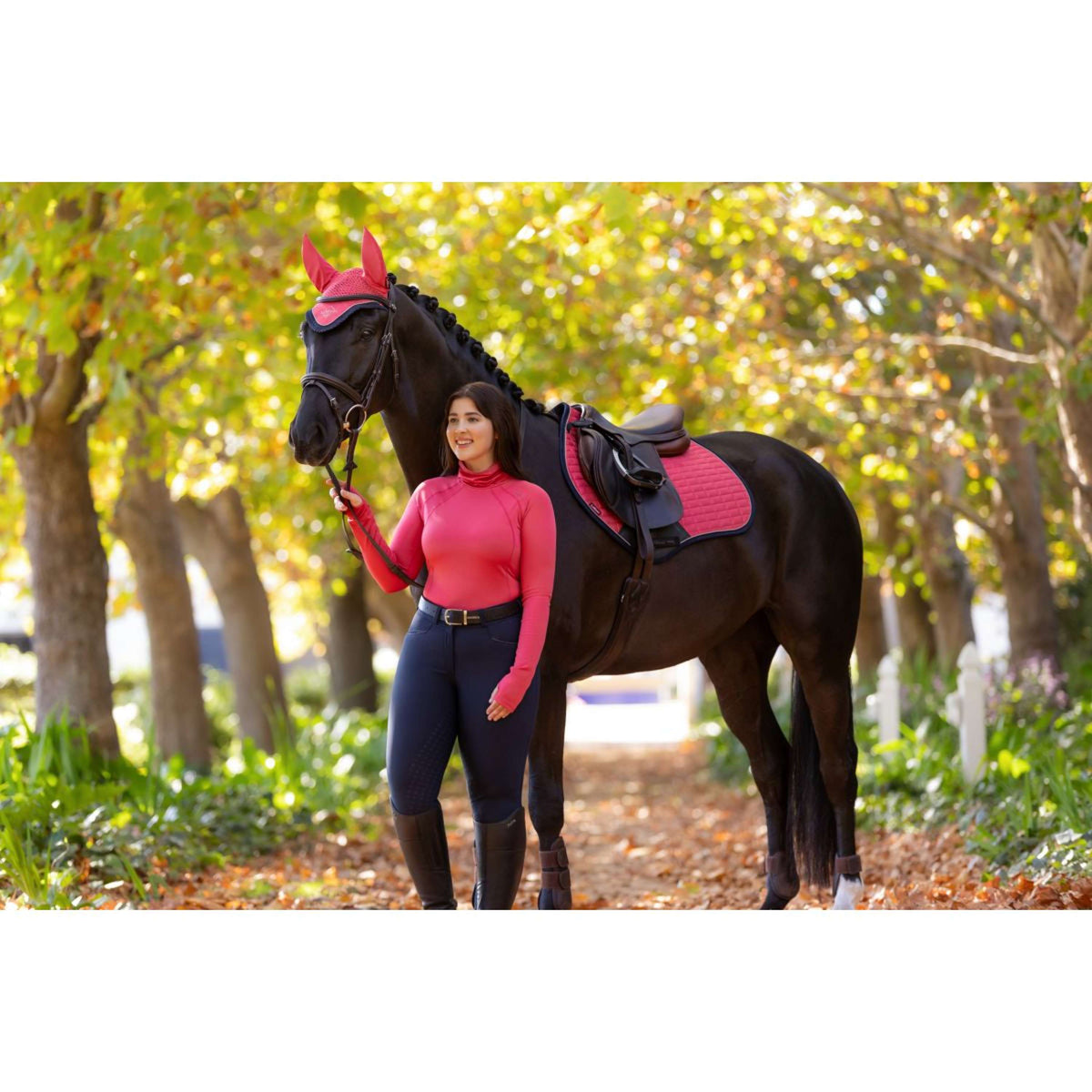 LeMieux Zadeldekje Suede Springen Cranberry