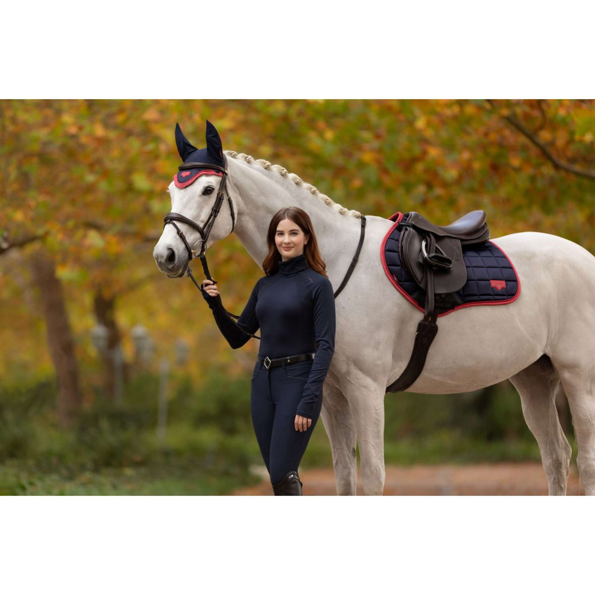 LeMieux Zadeldekje Loire Classic Springen Navy/Cranberry