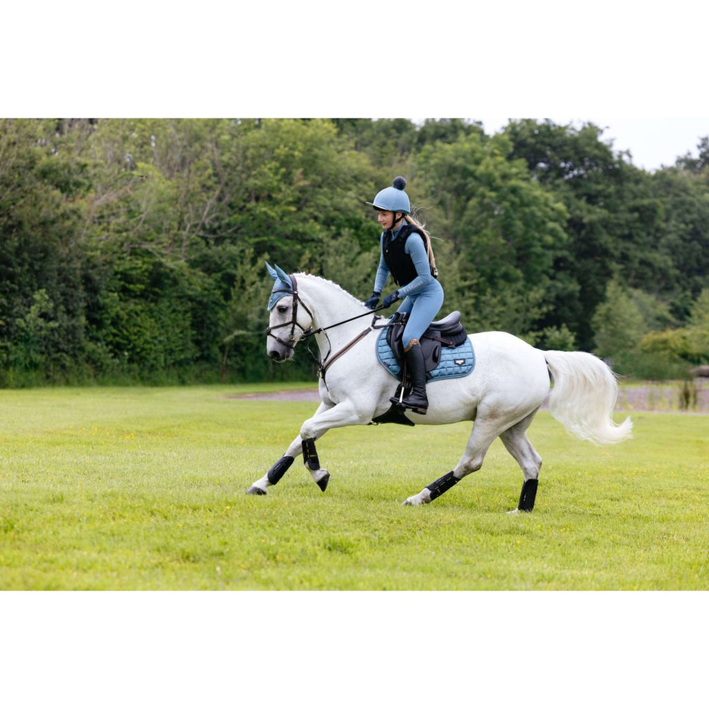 LeMieux Zadeldekje Loire Classic Square Close Contact Ice Blue