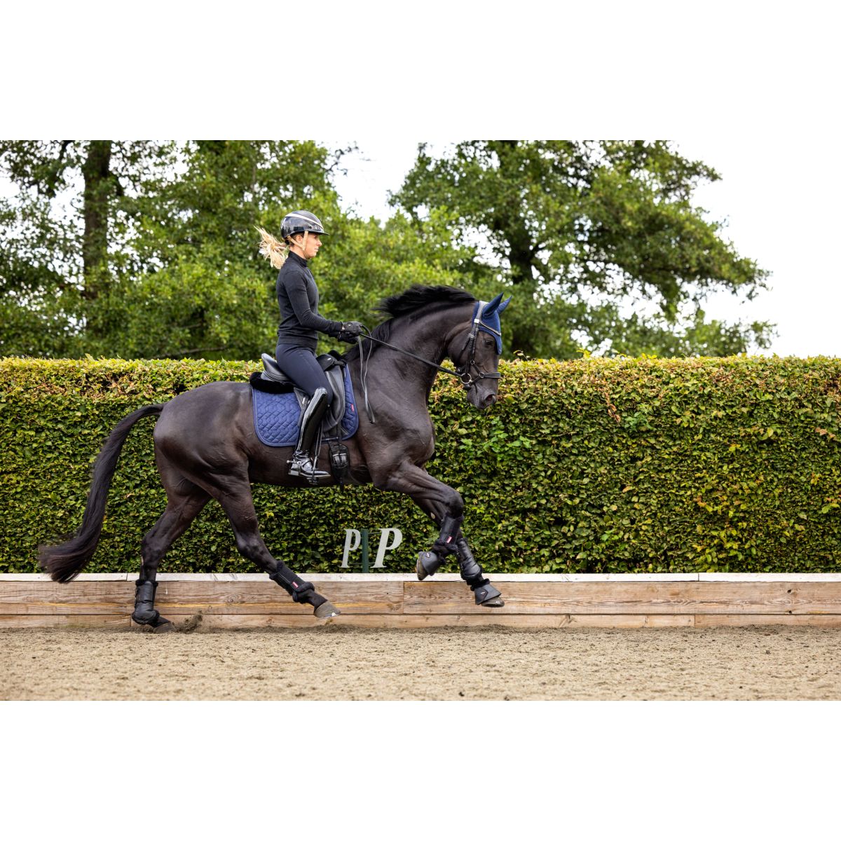 LeMieux Zadeldekje Crystal Suede Dressuur Navy