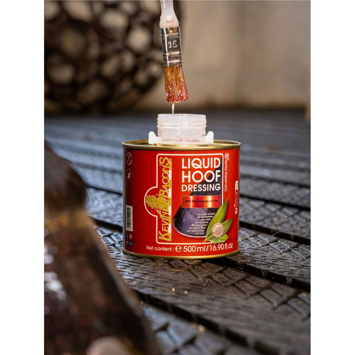 Kevin Bacon's Hoefdressing Glitter Edition Roze