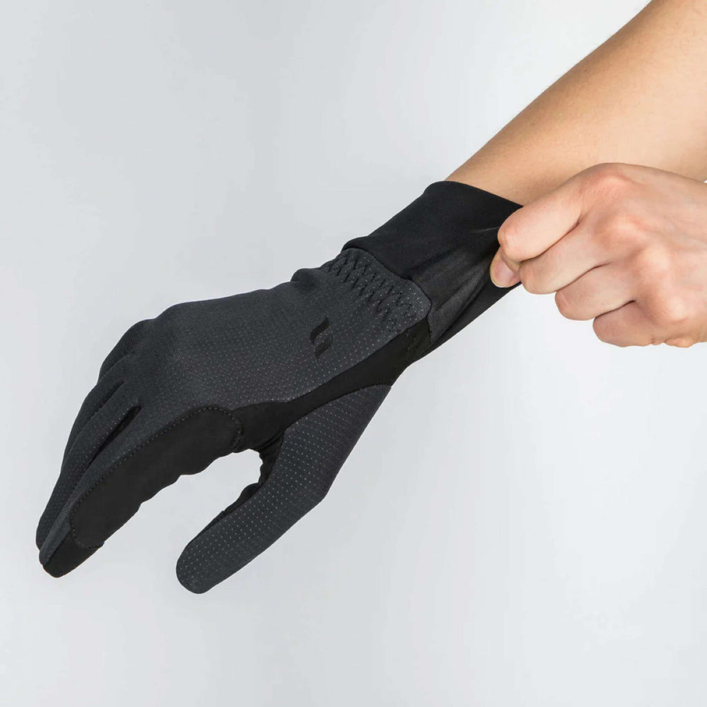 Back on Track Handschoenen Outback Velvet Grip Zwart.