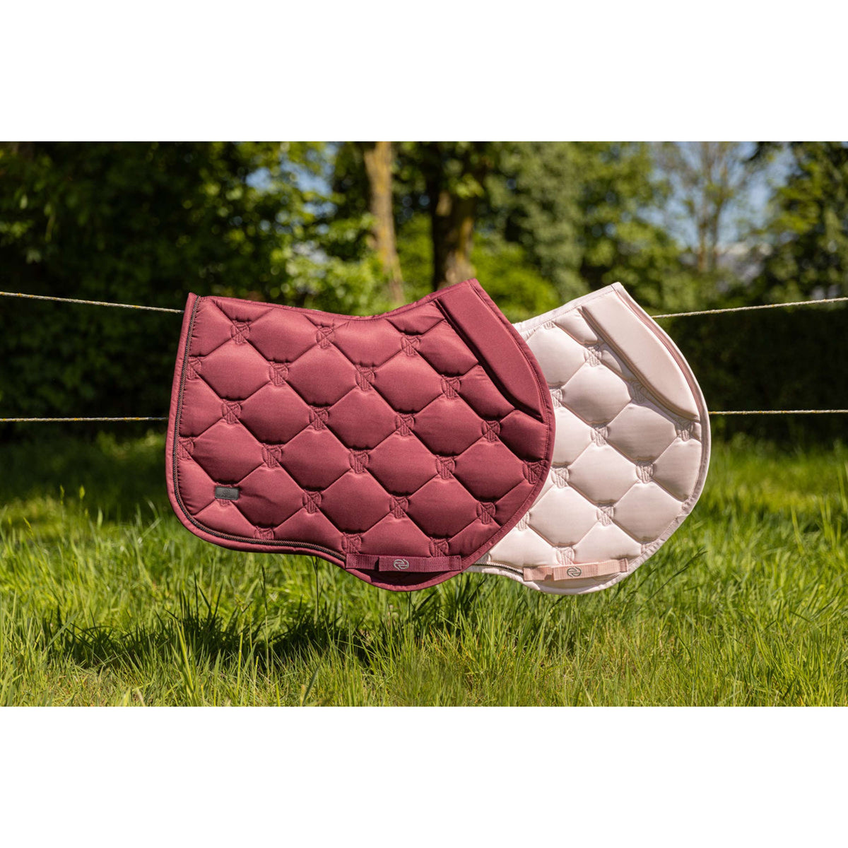 BR Zadeldekje Kato Springen New Maroon