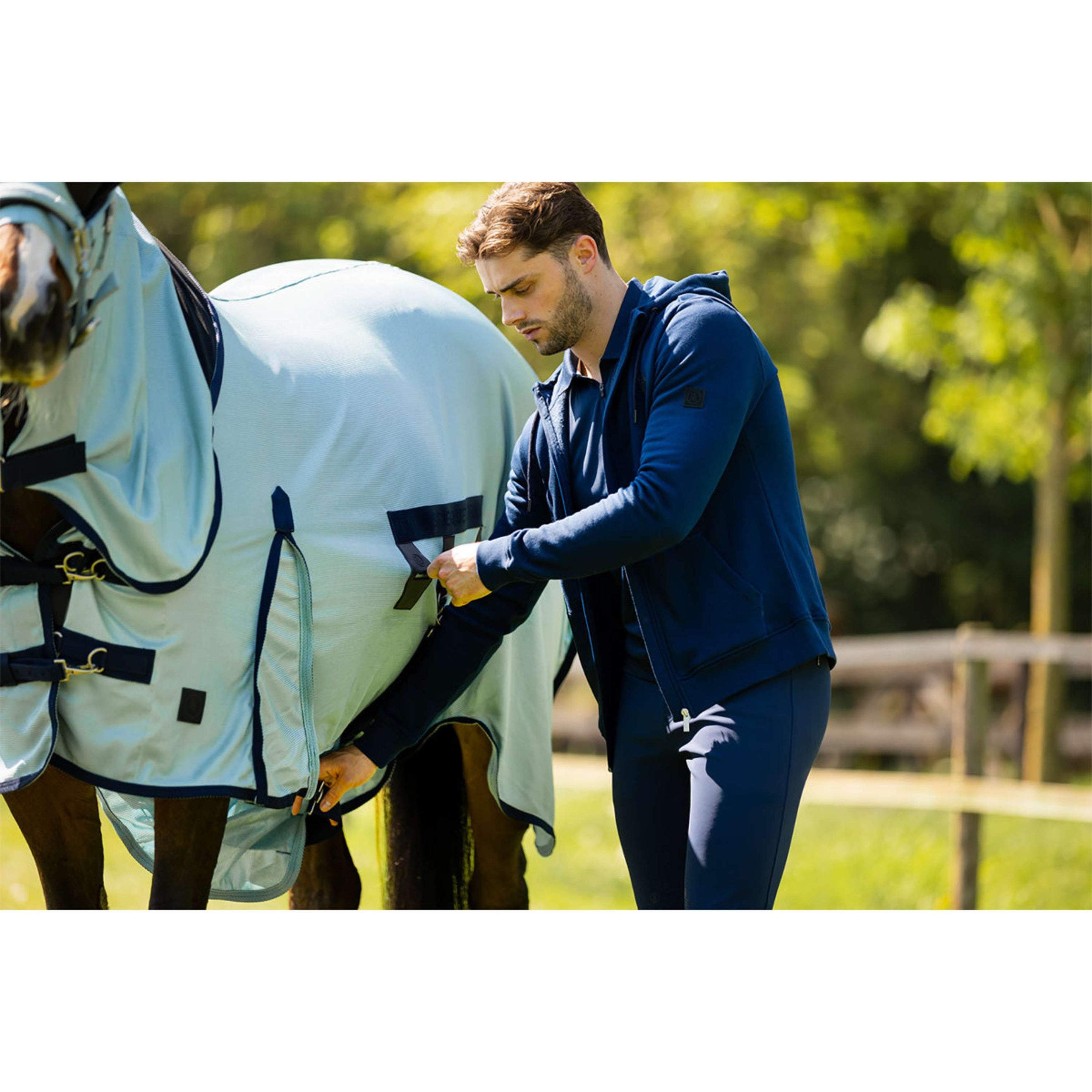 BR Vliegendeken SS26 met Vaste Hals Tourmaline BR Vliegendeken SS26 met Vaste Hals Tourmaline