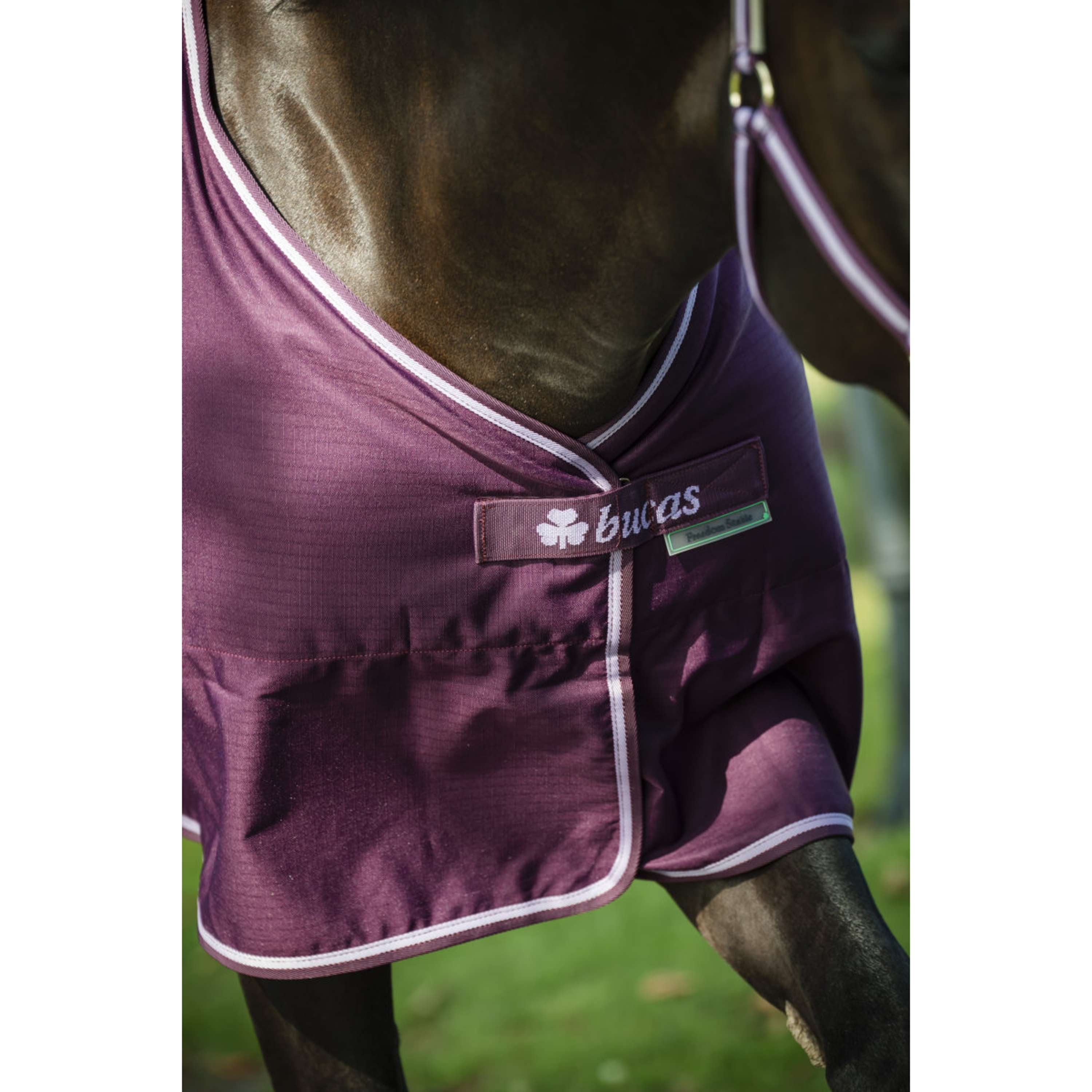 Bucas Freedom Staldeken 150g Blackberry