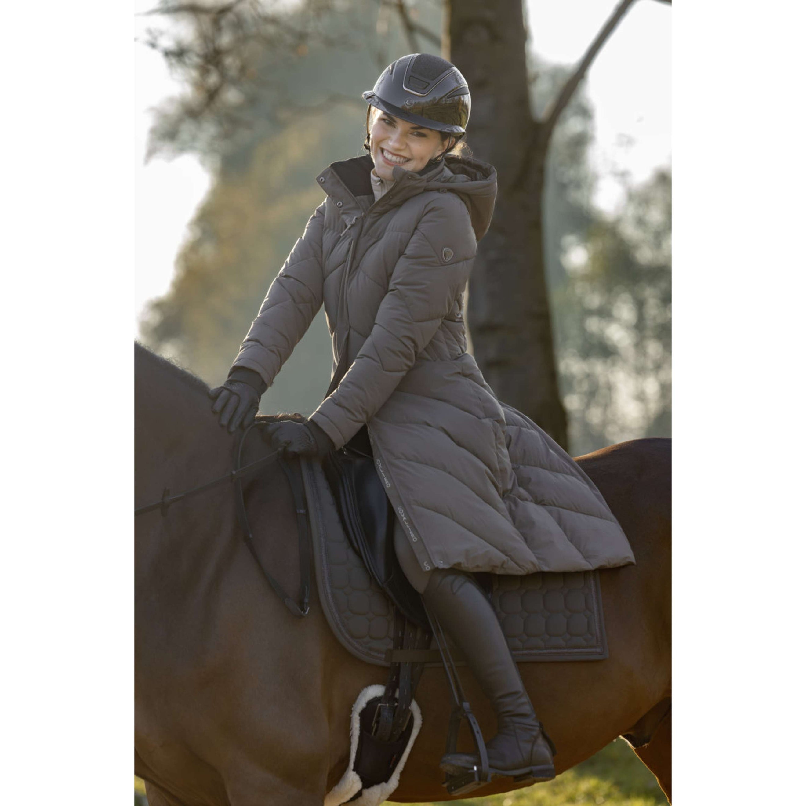 Covalliero Lange Winterjas AW26 Milky Chocolate Covalliero Lange Winterjas AW26 Milky Chocolate