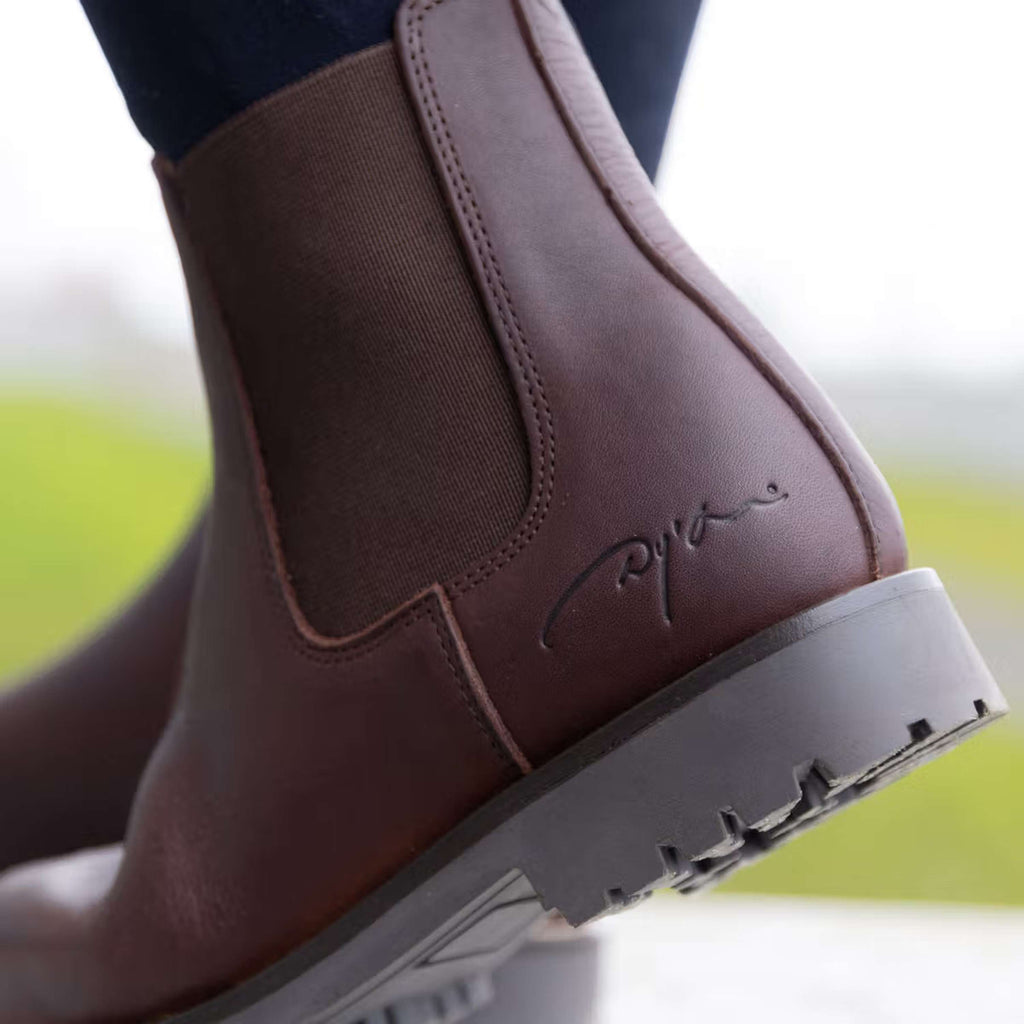 Dyon Chelsea Boots Bruin