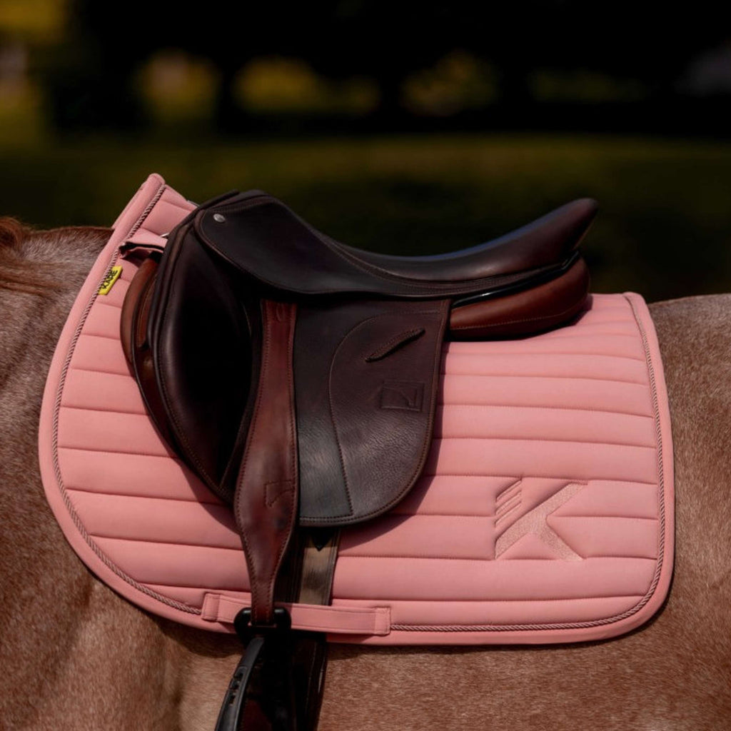 K by EQUITHÈME Zadeldekje Triton Springen Roze