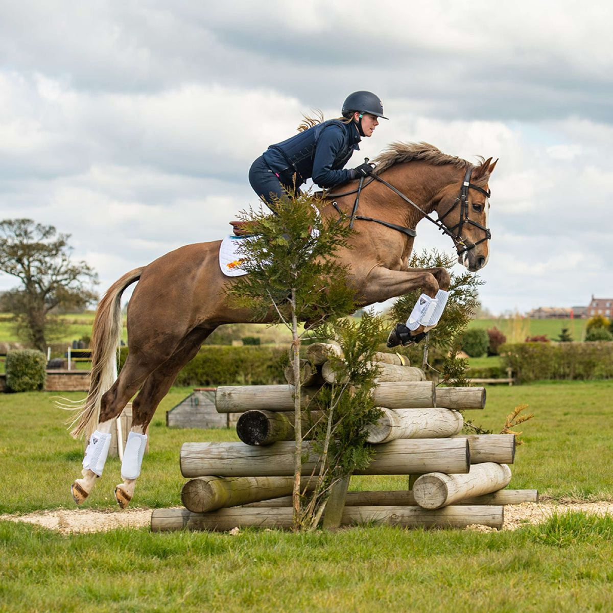 Equilibrium Beenbeschermers Tri-Zone Impact Sports Voor Wit