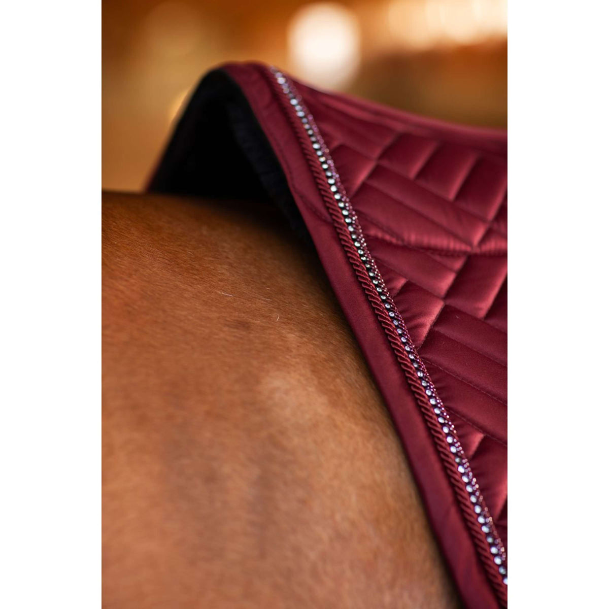 Equestrian Stockholm Zadeldekje Vegan Fur Springen Crystal Bordeaux