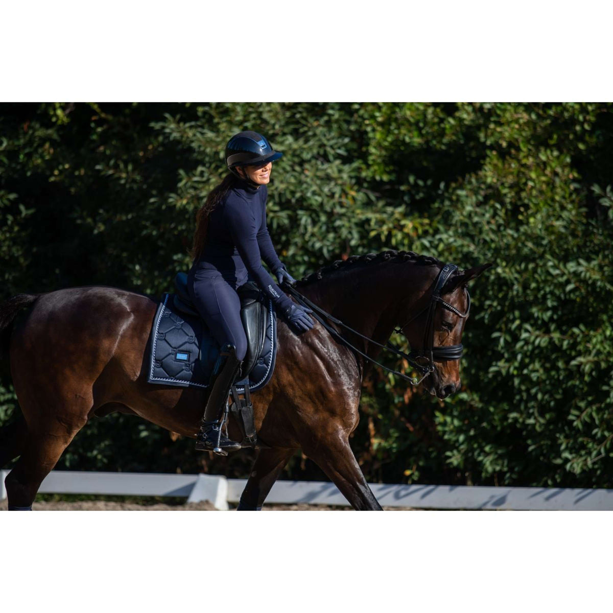 Equestrian Stockholm Zadeldekje Dressuur Black Edition