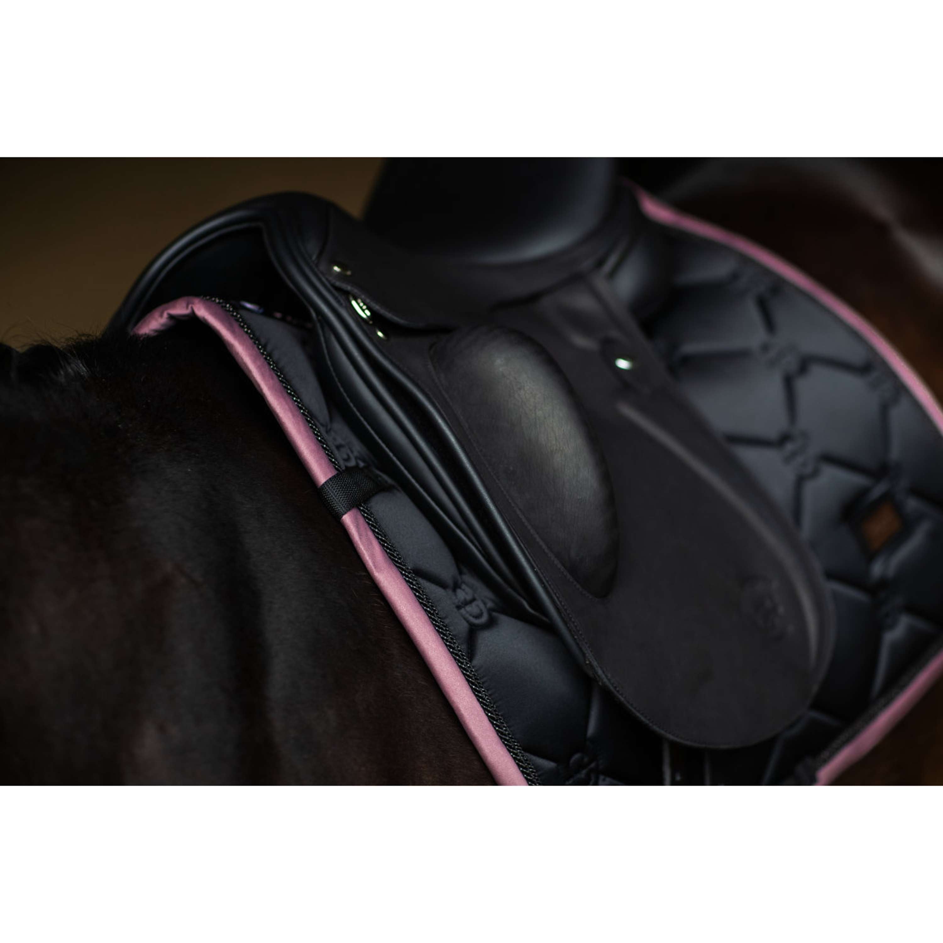Equestrian Stockholm Zadeldekje Dressuur Zwart/Blush