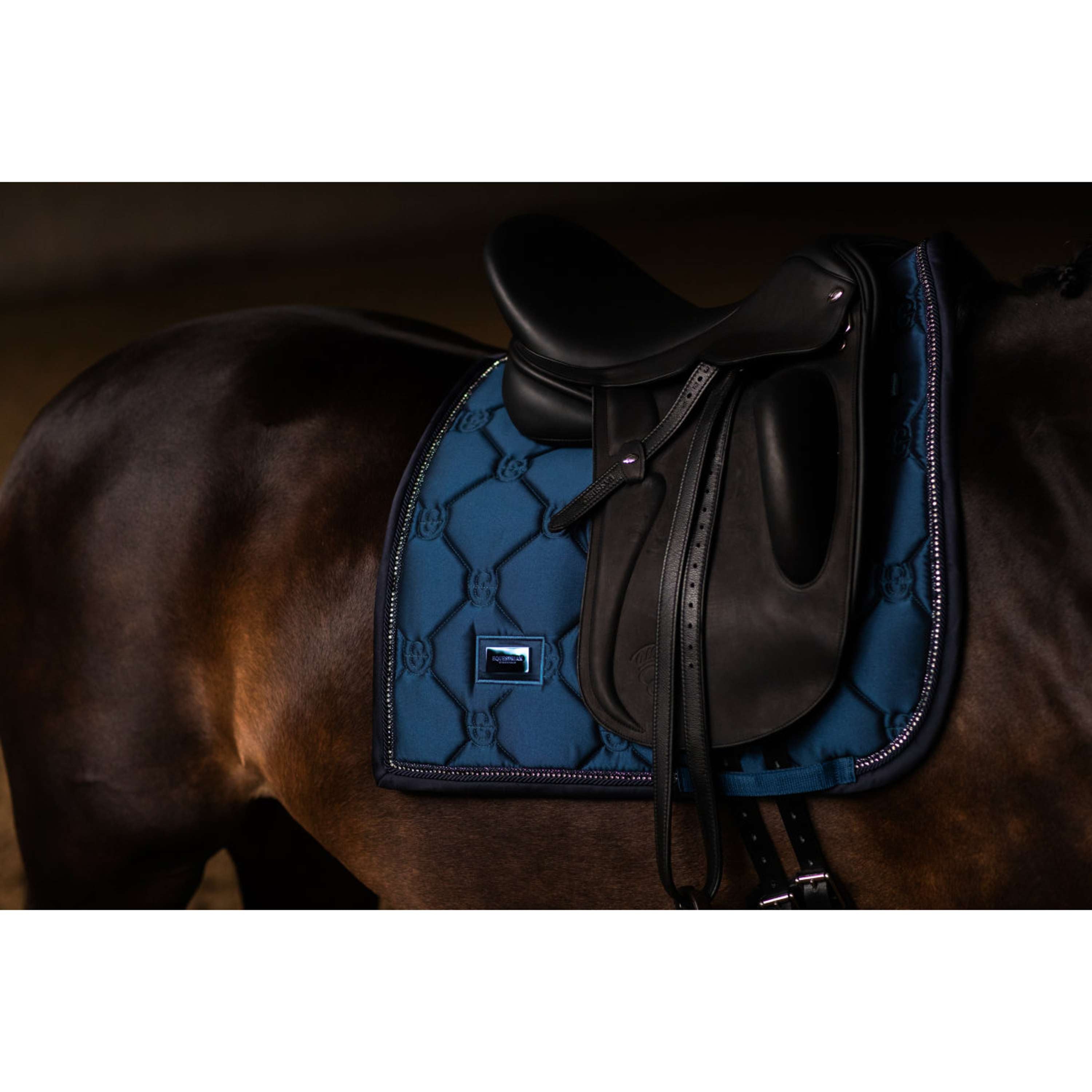 Equestrian Stockholm Zadeldekje Crystal Shine Dressuur Blue Meadow