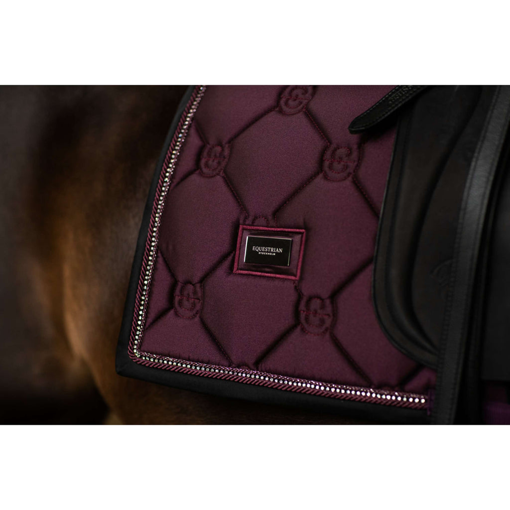 Equestrian Stockholm Zadeldekje Crystal Shine Dressuur Mauve Wine