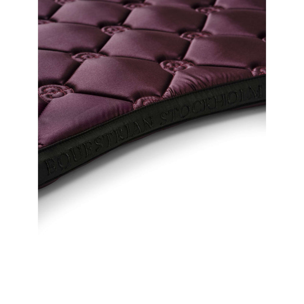 Equestrian Stockholm Zadeldekje Crystal Shine Dressuur Mauve Wine