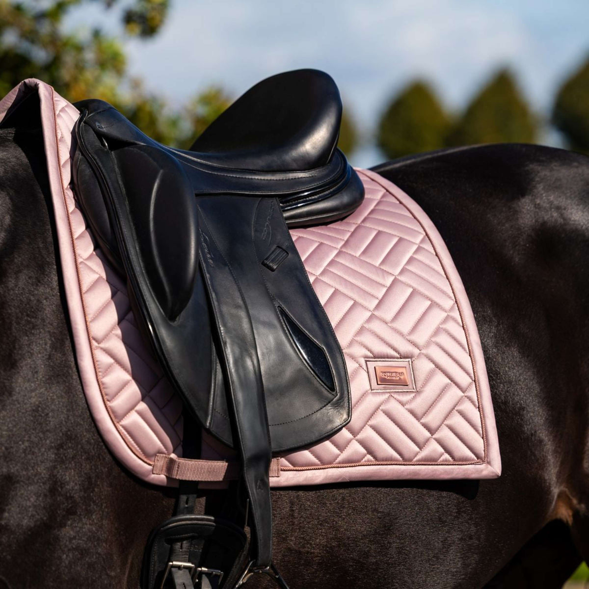 Equestrian Stockholm Zadeldekje Modern Dressuur Midsummer Blush