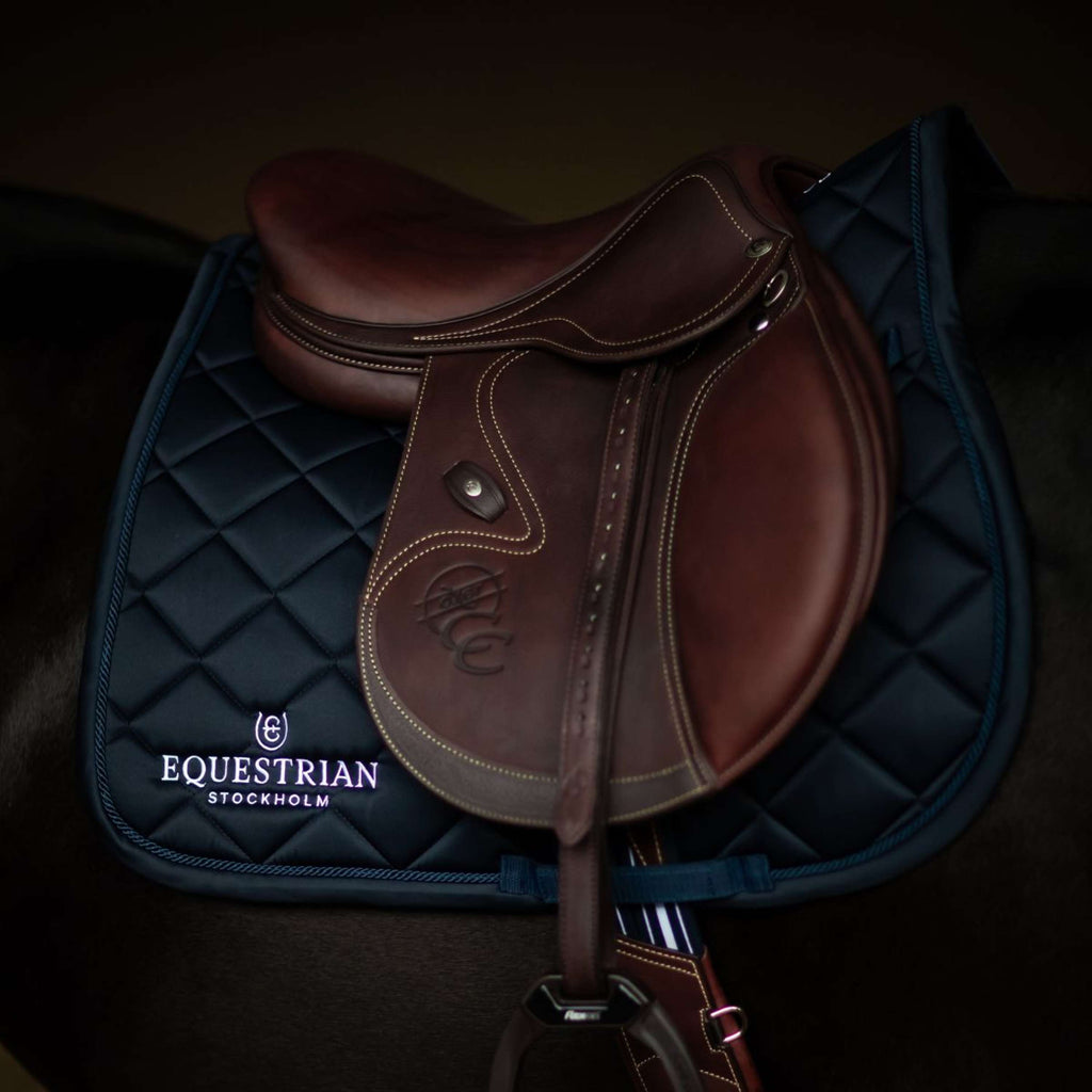 Equestrian Stockholm Zadeldekje Line Springen Navy