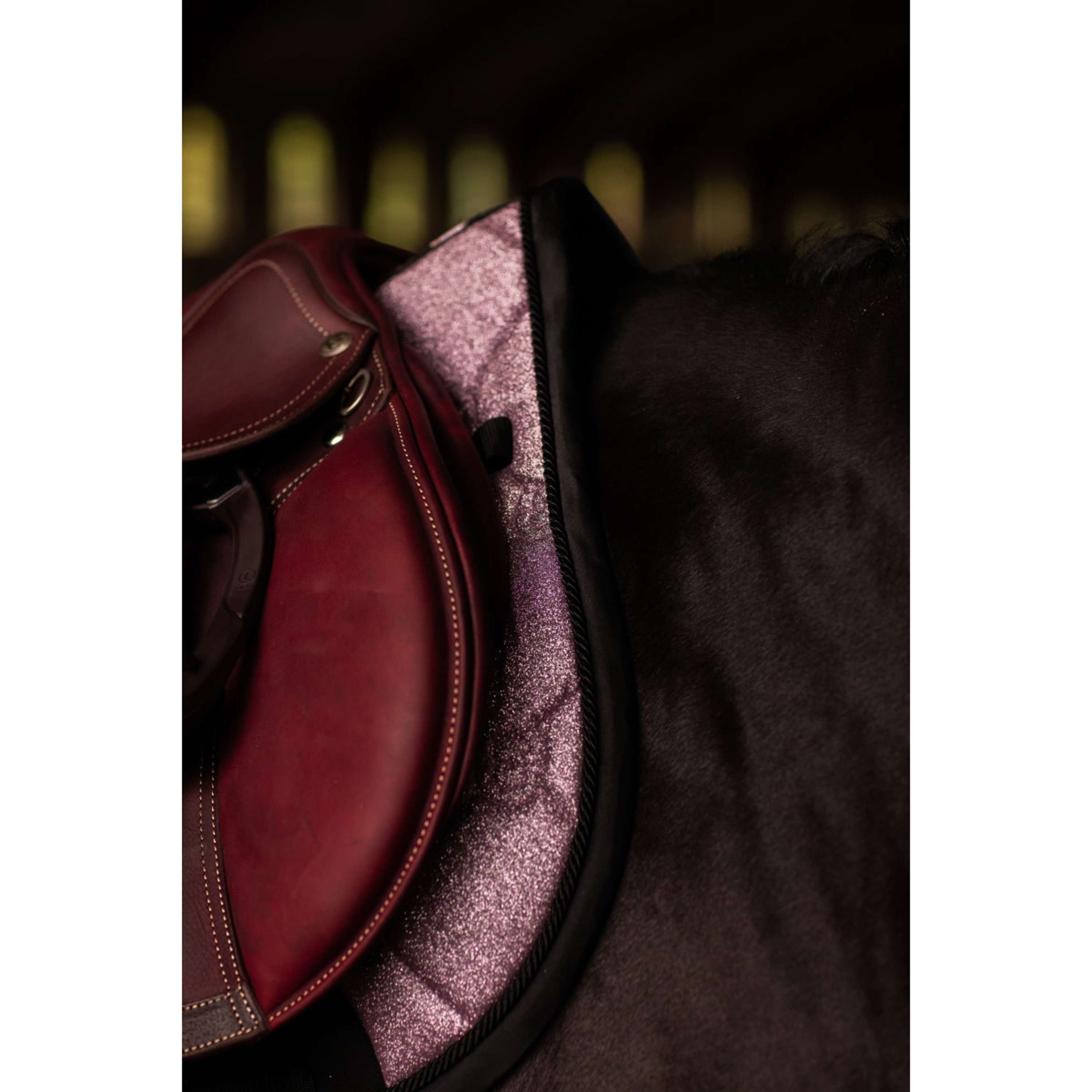 Equestrian Stockholm Zadeldekje Springen Pink Glimmer