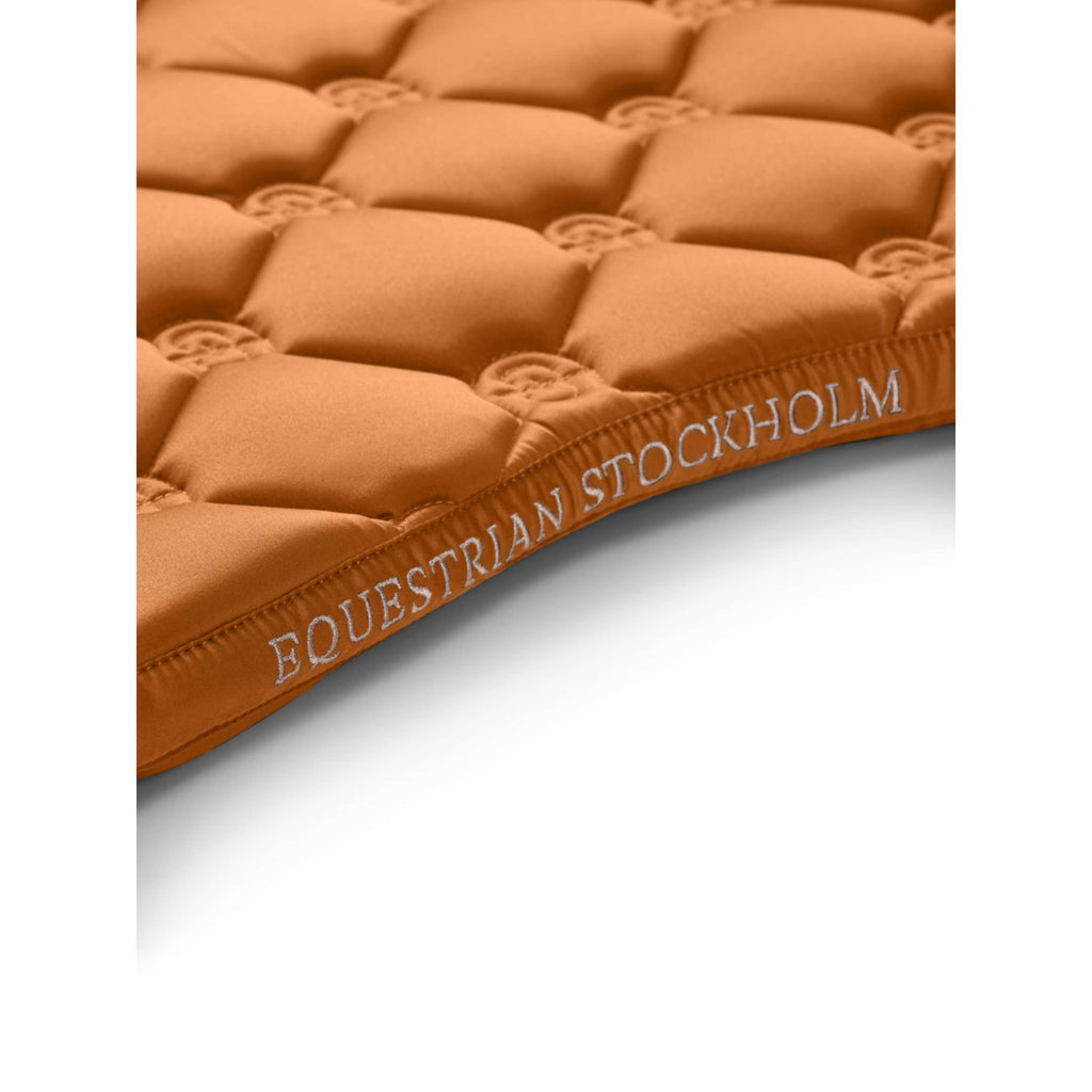 Equestrian Stockholm Zadeldekje Satin Springen Chestnut