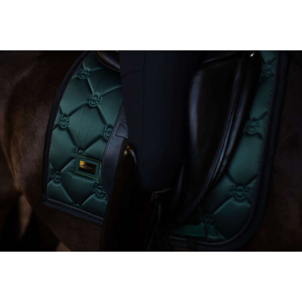 Equestrian Stockholm Zadeldekje Dressuur Sycamore Green