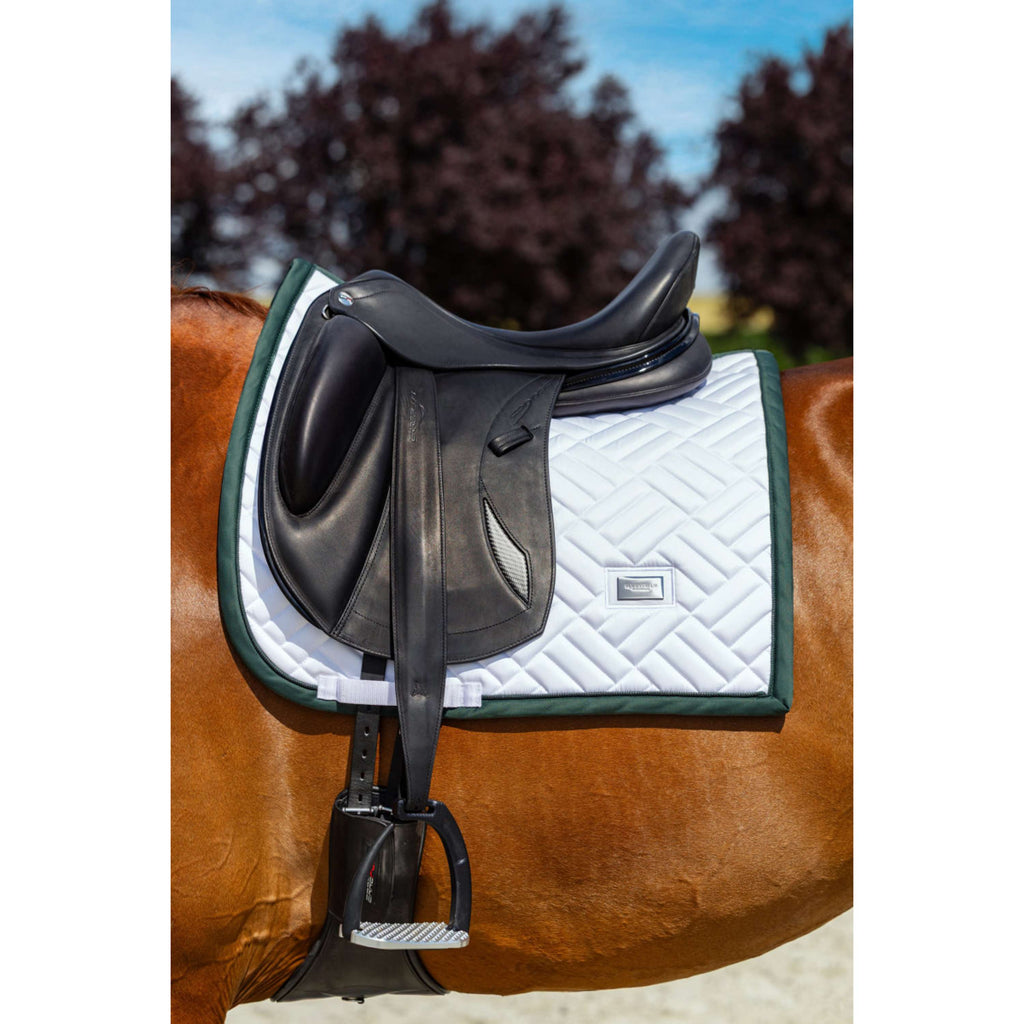 Equestrian Stockholm Zadeldekje Modern Dressuur Wit/Sycamore Green