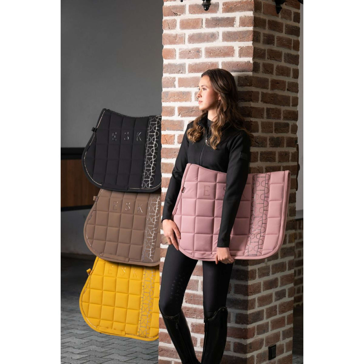 Eskadron Zadeldekje Big Square Softshell Platinum '25 Dressuur Smoky Taupe